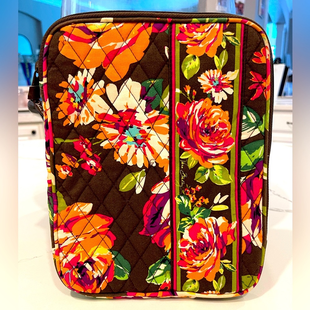 Vera Bradley Tablet Sleeve in English Rose (2012) EUC 8.5” x 10.5”